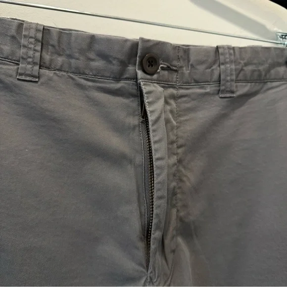 J Crew 10.5” Stretch Chino Shorts For Men Size 36 Gray Neutral Casual Golf Polo - Picture 6 of 14
